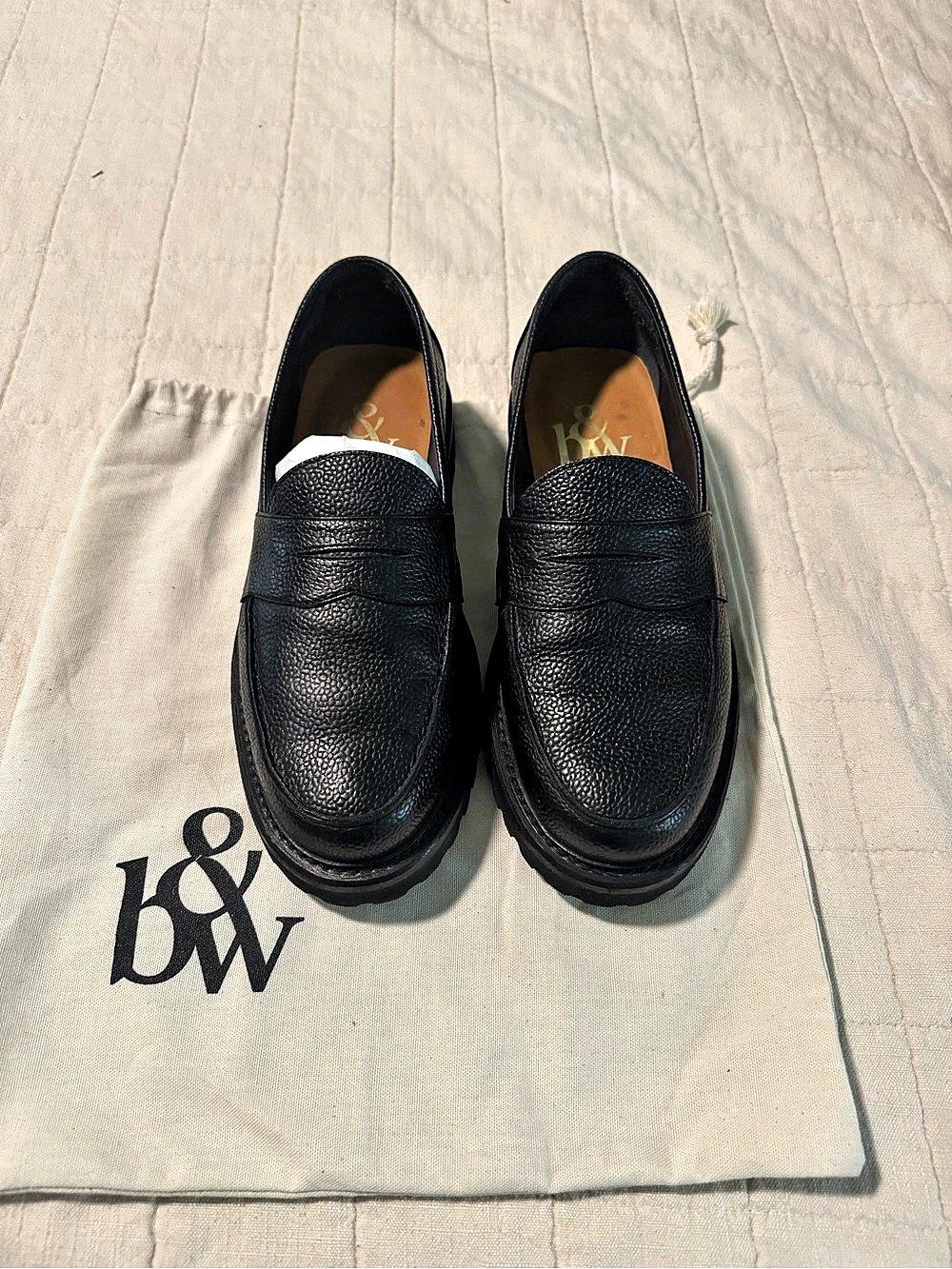B&W Men's Black Lug Sole Loafers Like New